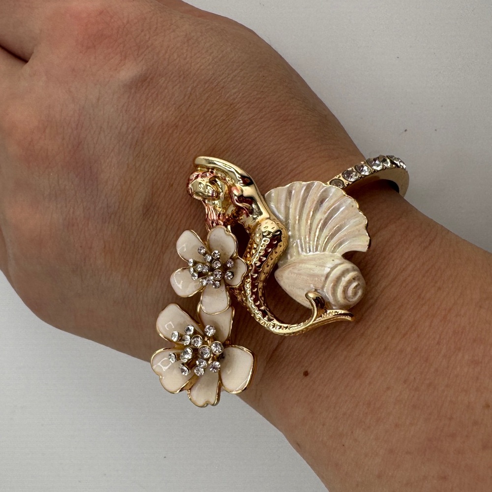 Betsey Johnson Mermaid Bracelet - Picture 3 of 8
